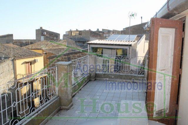 Image No.22-3 Bed Townhouse for sale