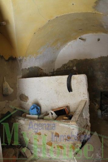 Image No.4-1 Bed Townhouse for sale