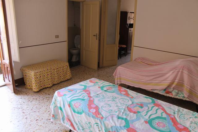 Image No.8-3 Bed Townhouse for sale