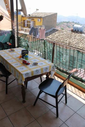 Image No.19-3 Bed Townhouse for sale