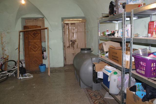 Image No.12-3 Bed Townhouse for sale