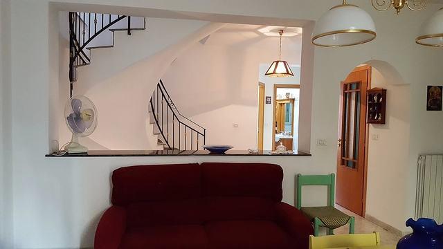 Image No.14-3 Bed Townhouse for sale