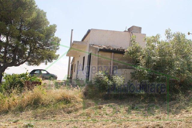 Image No.20-2 Bed Villa for sale