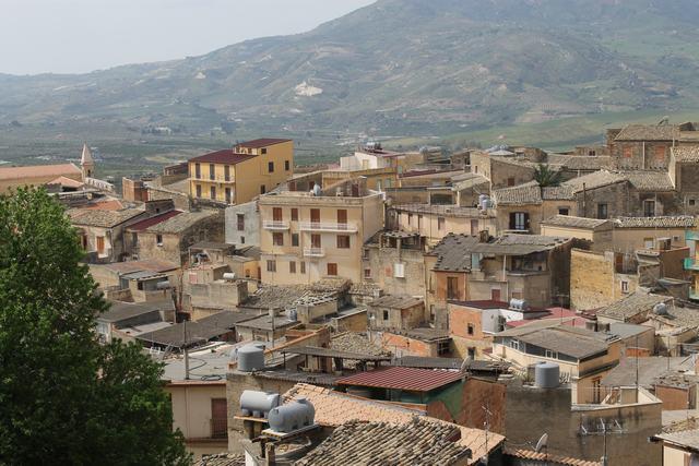 Image No.23-3 Bed House for sale