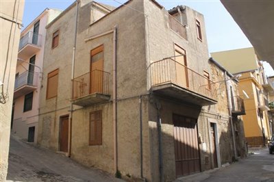 1 - Cianciana, Townhouse