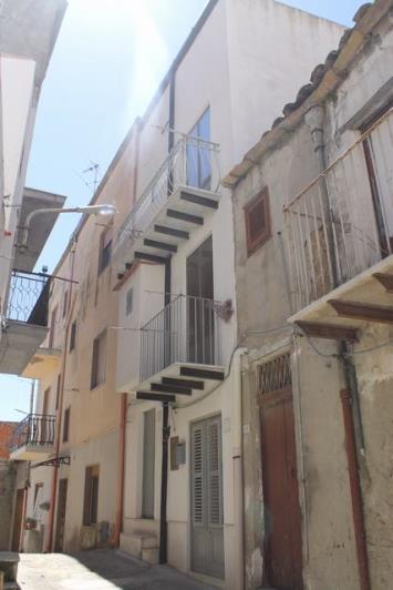 Image No.3-2 Bed Townhouse for sale