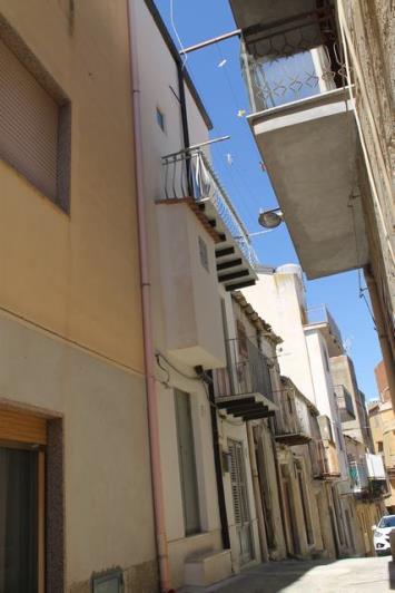 Image No.4-2 Bed Townhouse for sale