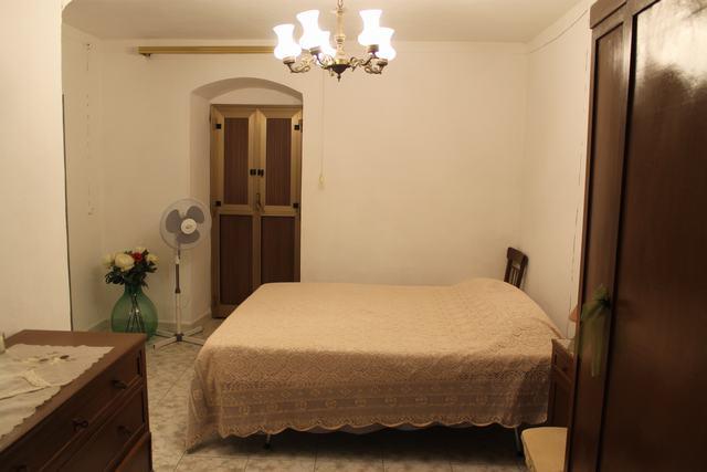 Image No.10-2 Bed Townhouse for sale