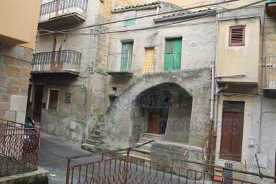 1 - Cianciana, Townhouse