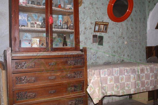 Image No.6-2 Bed Townhouse for sale