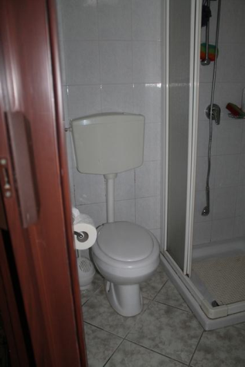 Image No.4-2 Bed Townhouse for sale