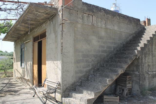 Image No.5-2 Bed Country House for sale