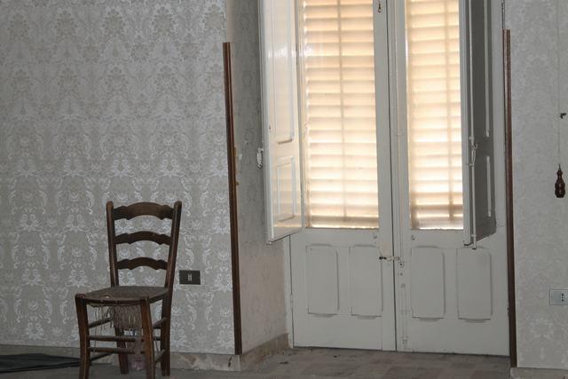 Image No.14-3 Bed Townhouse for sale