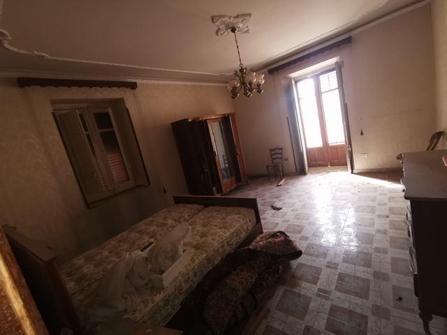 Image No.60-3 Bed Townhouse for sale