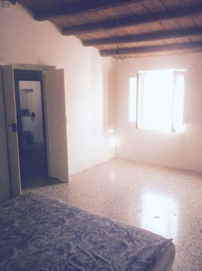 Image No.20-3 Bed Townhouse for sale