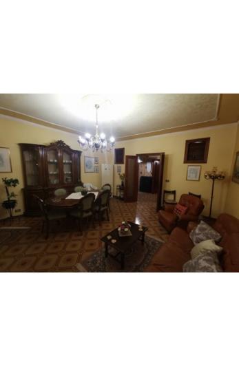 Image No.12-3 Bed Townhouse for sale