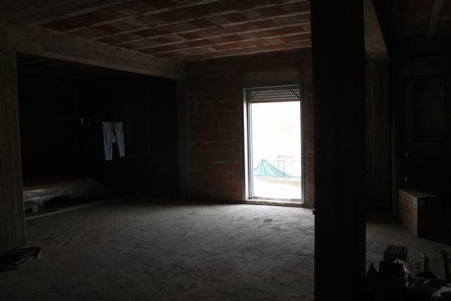 Image No.26-4 Bed House for sale