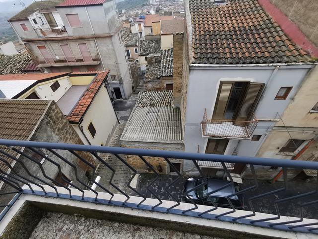 Image No.24-3 Bed Townhouse for sale