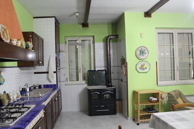 Image No.9-4 Bed Villa for sale