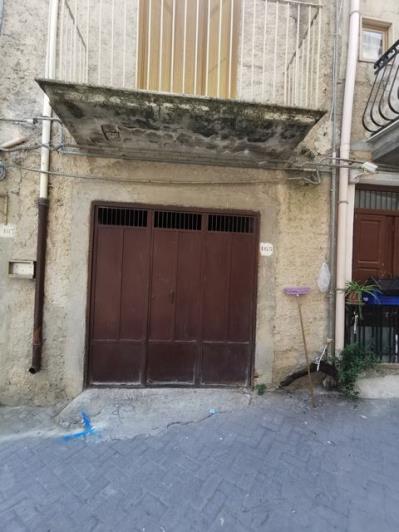 Image No.3-2 Bed Townhouse for sale