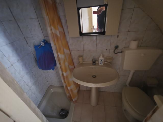 Image No.8-2 Bed Townhouse for sale