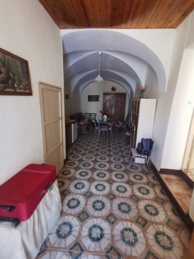 Image No.16-2 Bed Townhouse for sale