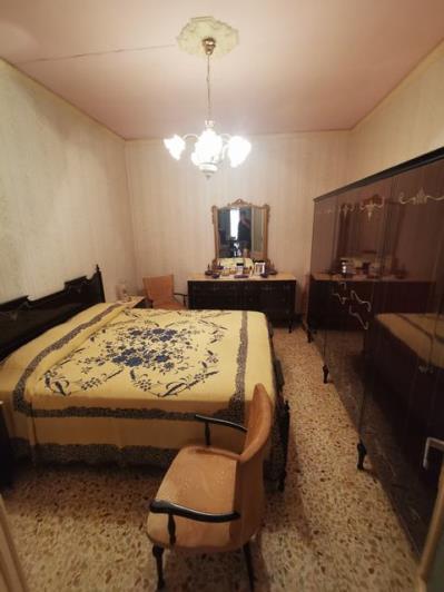 Image No.21-2 Bed Townhouse for sale