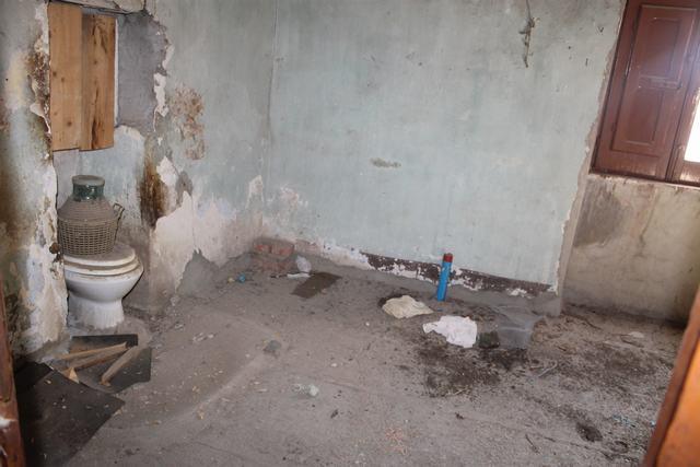 Image No.7-2 Bed House for sale