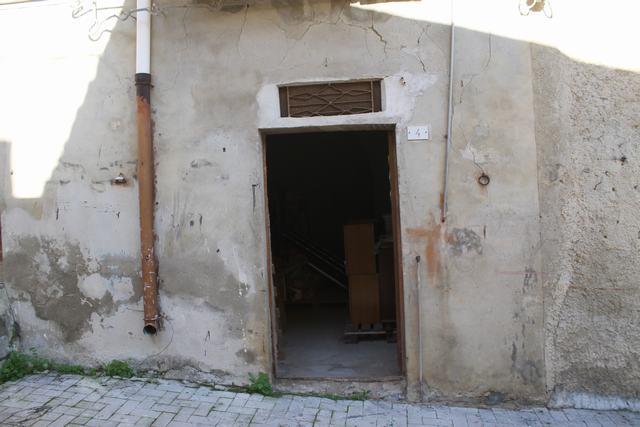 Image No.16-2 Bed House for sale