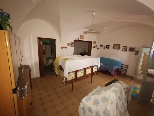 Image No.5-3 Bed Townhouse for sale