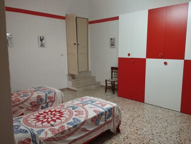 Image No.7-2 Bed Townhouse for sale