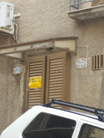 Image No.23-2 Bed Townhouse for sale