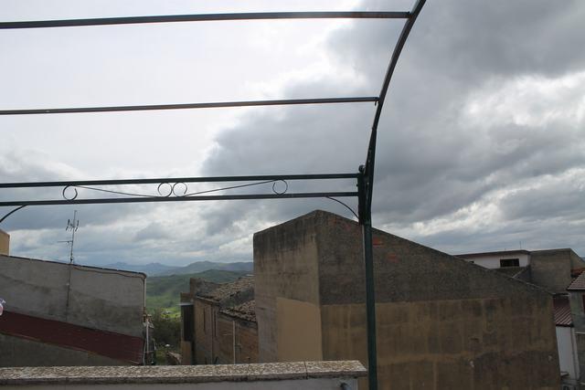 Image No.19-2 Bed Townhouse for sale