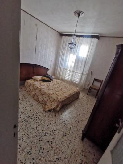 Image No.18-2 Bed Townhouse for sale