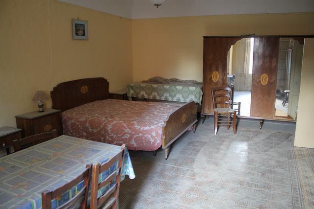 Image No.8-2 Bed Townhouse for sale