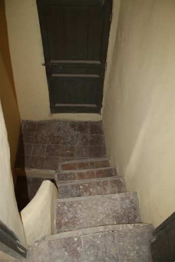 Image No.16-2 Bed Townhouse for sale