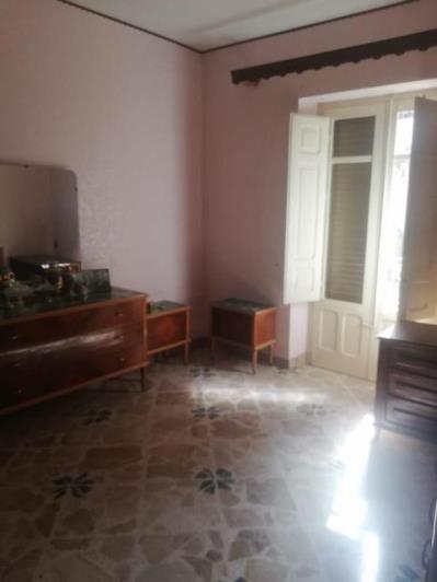 Image No.10-3 Bed Townhouse for sale