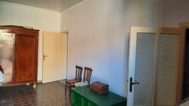 Image No.12-2 Bed Townhouse for sale