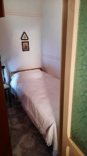 Image No.22-2 Bed Townhouse for sale