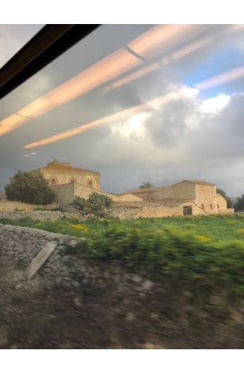 Image No.40-2 Bed Townhouse for sale