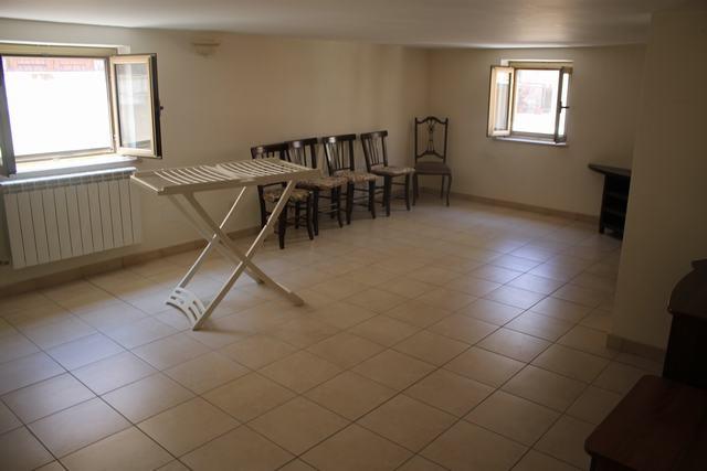 Image No.14-3 Bed Townhouse for sale