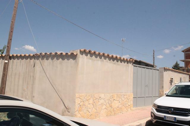 Image No.2-3 Bed Villa for sale