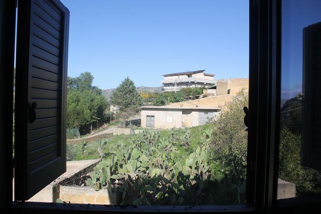 Image No.28-3 Bed Villa for sale