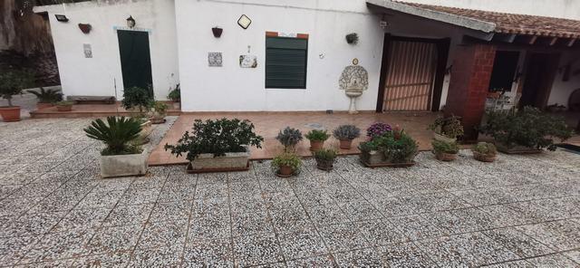 Image No.21-4 Bed Villa for sale