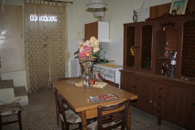 Image No.6-2 Bed Townhouse for sale