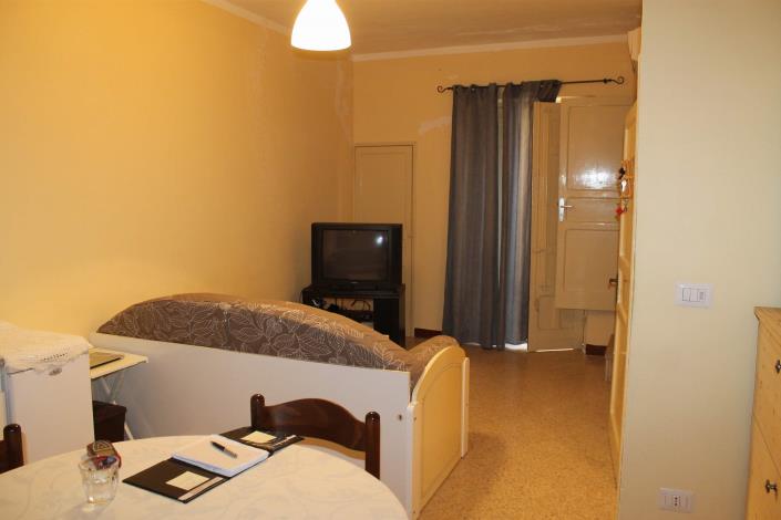 Image No.7-2 Bed Townhouse for sale