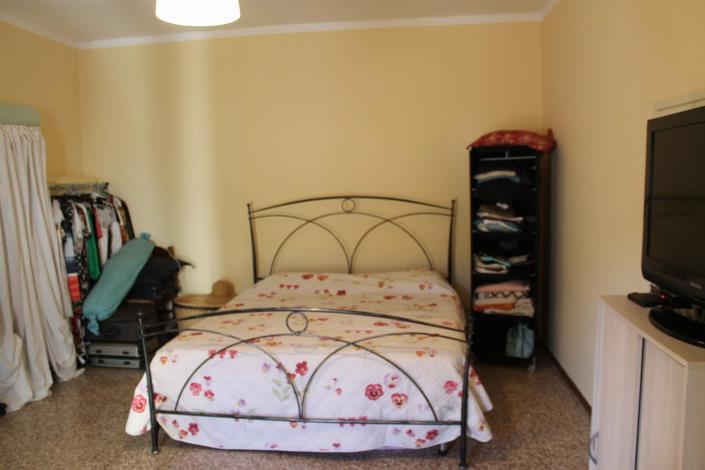 Image No.8-2 Bed Townhouse for sale