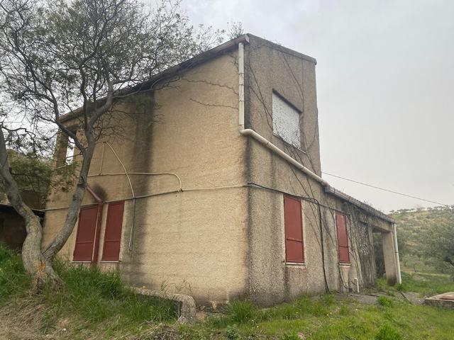 Image No.6-Maison de campagne de 1 chambre à vendre à Alessandria della Rocca