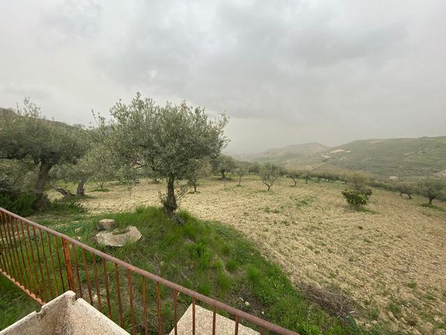 Image No.9-Maison de campagne de 1 chambre à vendre à Alessandria della Rocca