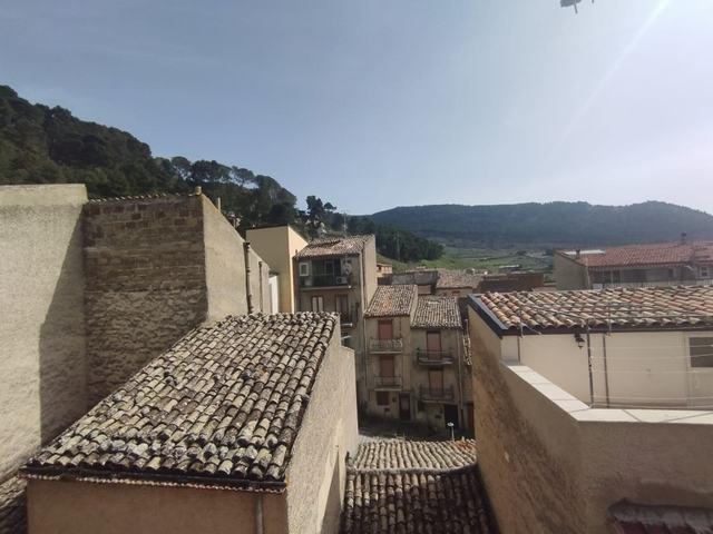 Image No.26-Maison de 2 chambres à vendre à Santo Stefano Quisquina